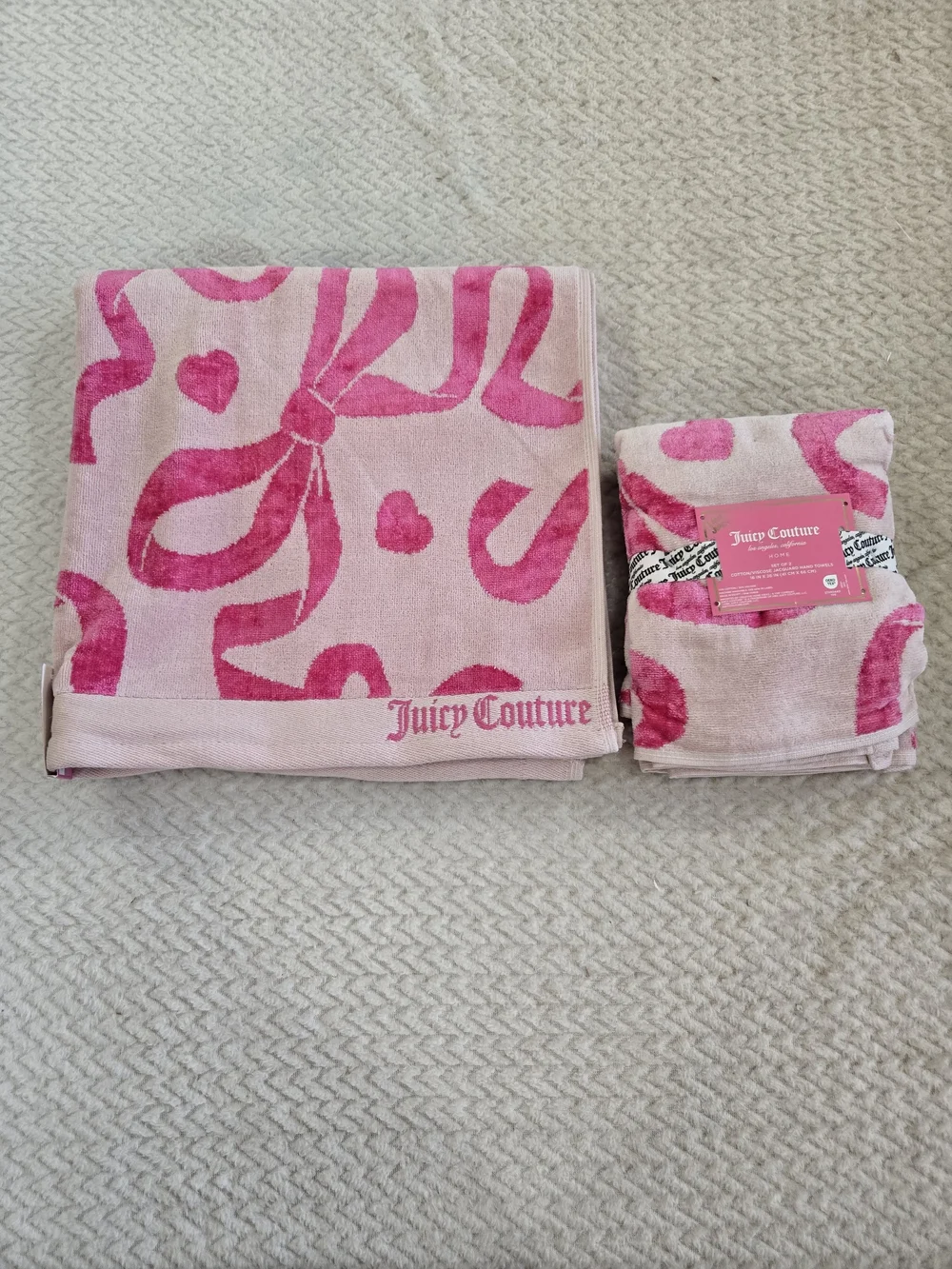 Juicy Couture Pink Bow & Heart Bath & 2 Hand Towel Set NWT